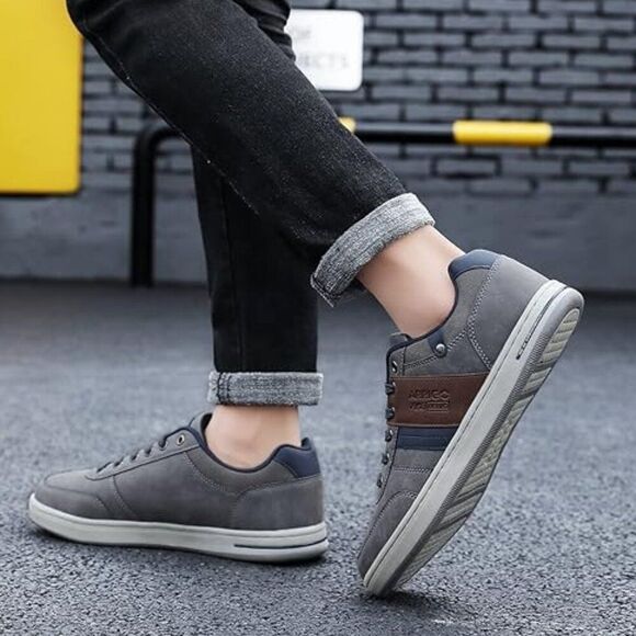 Men's Casual Leather Non-Slip Low Top Dressy Sneaker NWT Size 9 - Picture 1 of 12